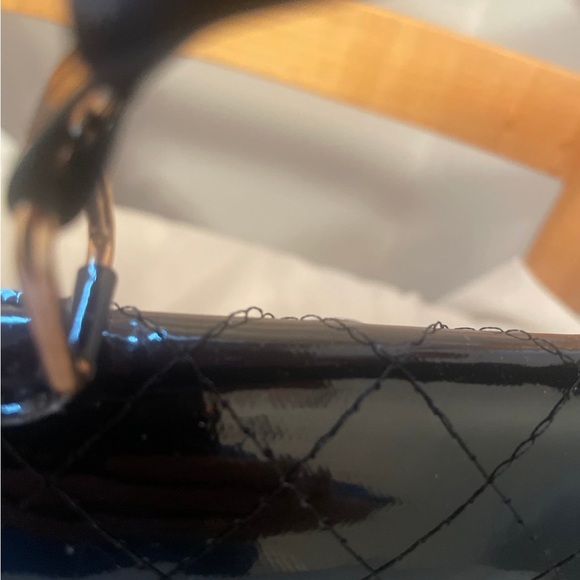 NWOT Hello Kitty Black and Gold Crossbody Bag - Picture 9 of 11